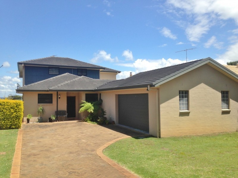 8 Sunset Boulevarde, Soldiers Point NSW 2317