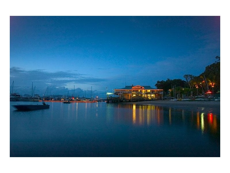 8 Sunset Boulevarde, Soldiers Point NSW 2317