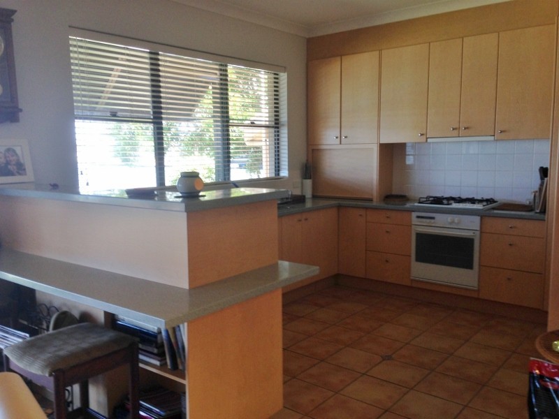 8 Sunset Boulevarde, Soldiers Point NSW 2317