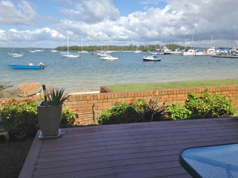 8 Sunset Boulevarde, Soldiers Point NSW 2317