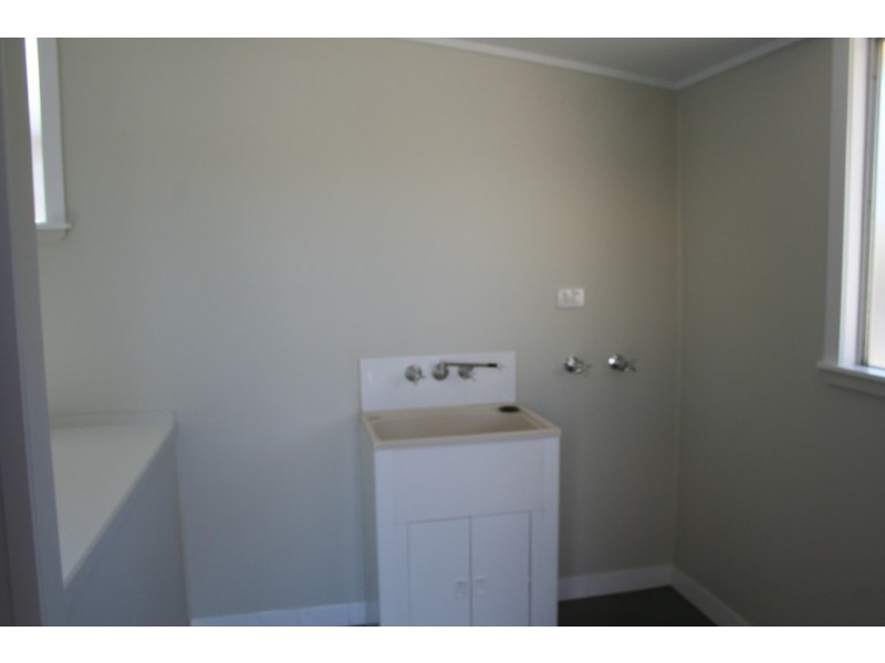 12 Dwyer Street, Harlaxton QLD 4350