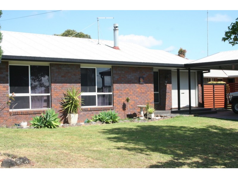 9 Kuhn Street, Kearneys Spring QLD 4350