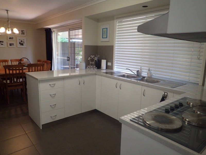 9 Kuhn Street, Kearneys Spring QLD 4350