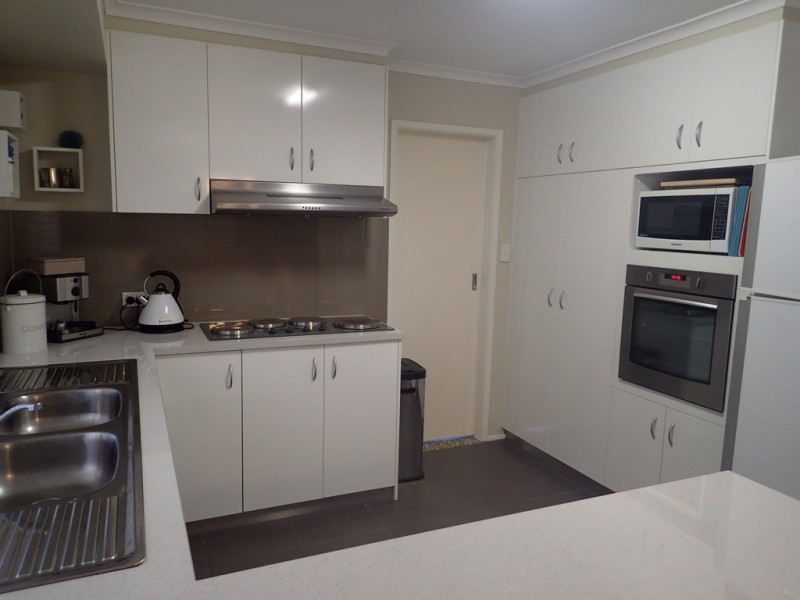 9 Kuhn Street, Kearneys Spring QLD 4350