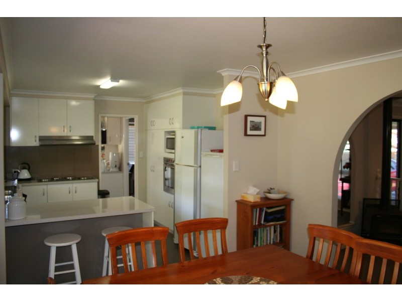 9 Kuhn Street, Kearneys Spring QLD 4350
