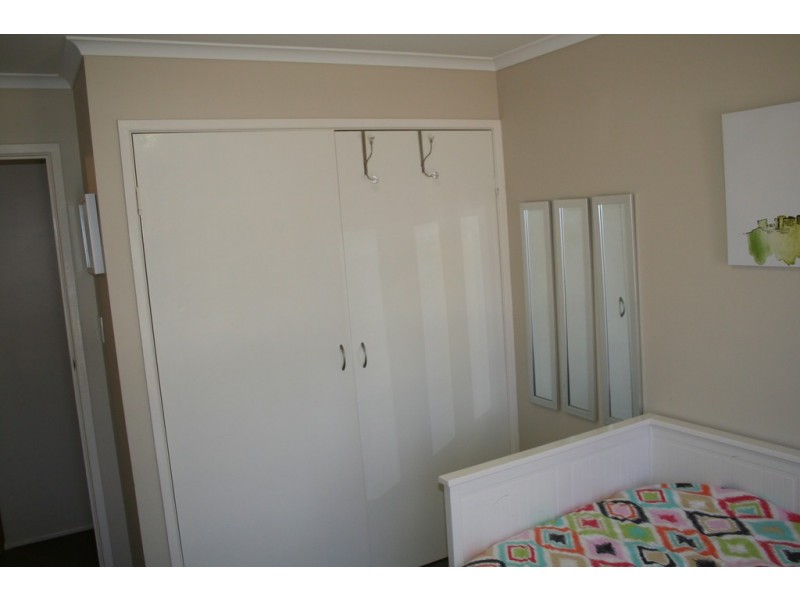 9 Kuhn Street, Kearneys Spring QLD 4350