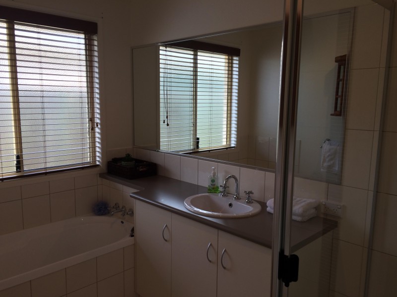 662 Boundary Street, Glenvale QLD 4350