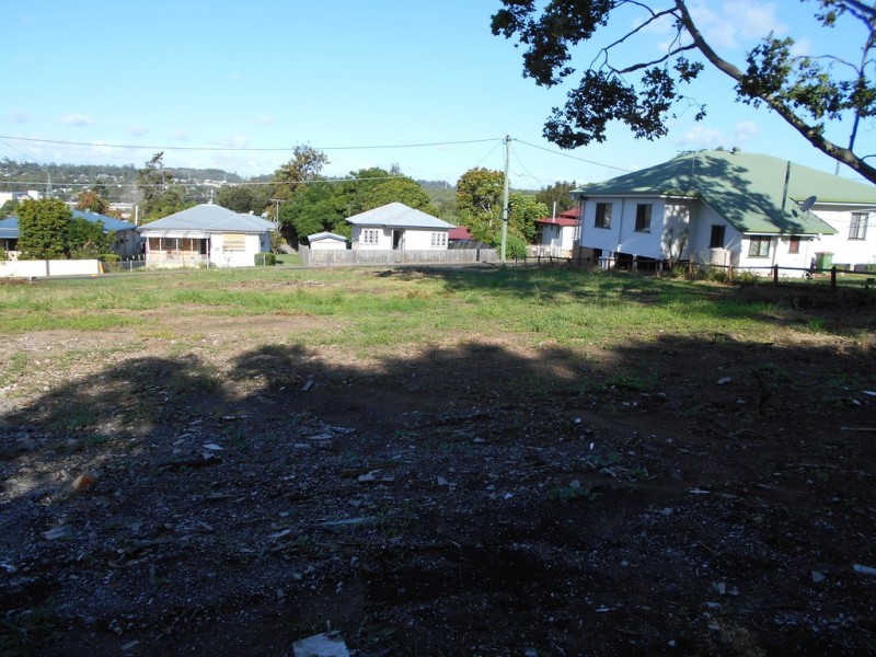 21 Walkers Lane, Booval QLD 4304