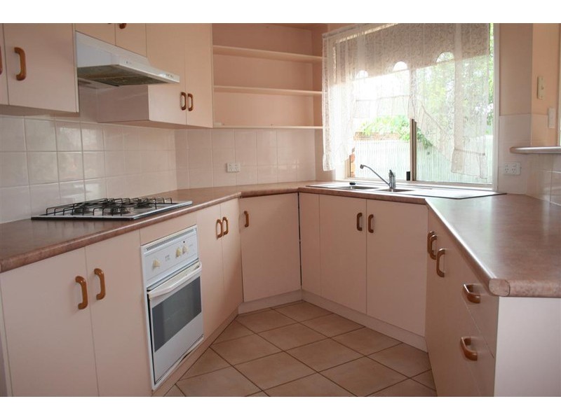 24 Hennenlotter Ct, Kearneys Spring QLD 4350