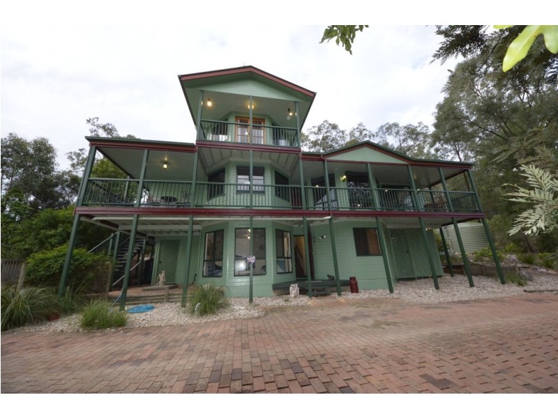 13 Berghofer Drive, Table Top, Withcott QLD 4352