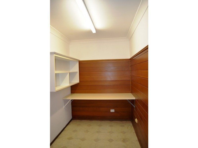 15 Armstrong Street, Wilsonton QLD 4350