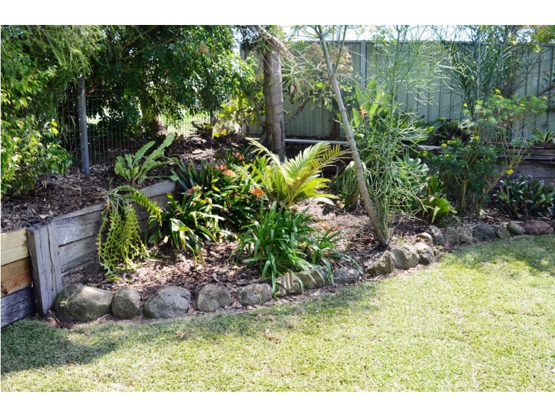 15 Armstrong Street, Wilsonton QLD 4350
