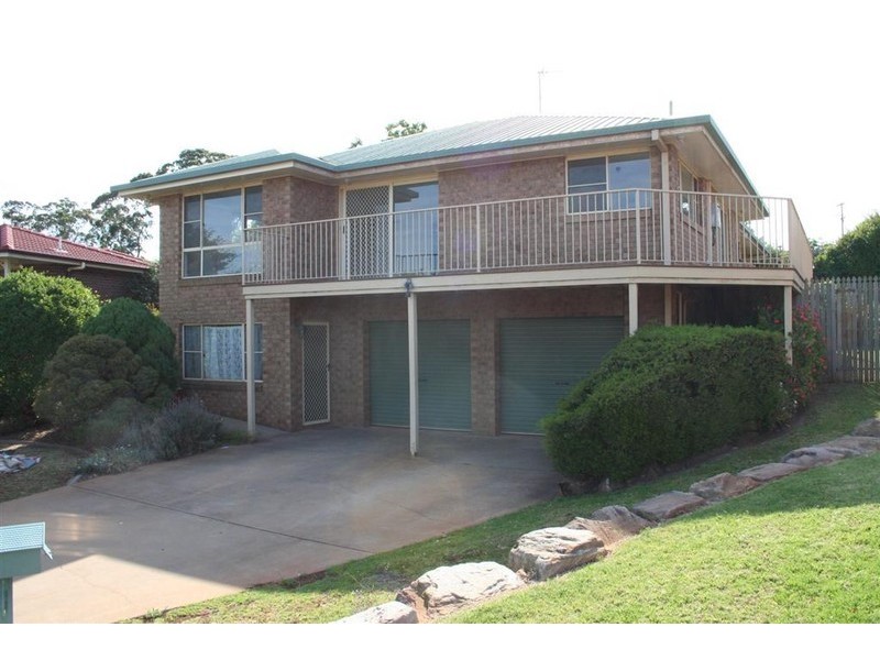 5 Tulip Court, Middle Ridge QLD 4350