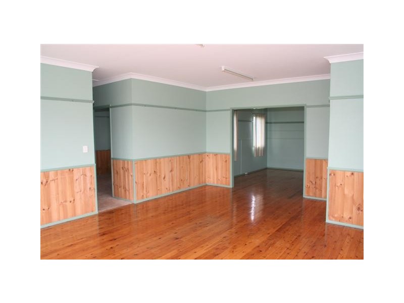 43 Railway Parade, Cambooya QLD 4358