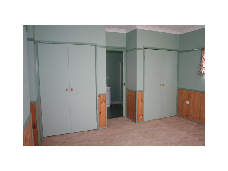 43 Railway Parade, Cambooya QLD 4358