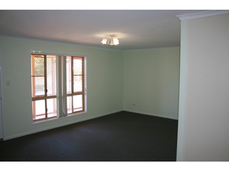 16 Shamrock Court, Middle Ridge QLD 4350