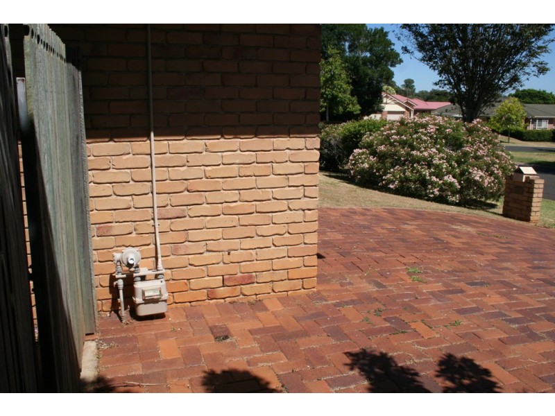 16 Shamrock Court, Middle Ridge QLD 4350