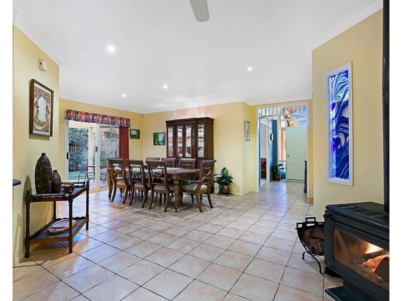 5 Paddington, Middle Ridge QLD 4350