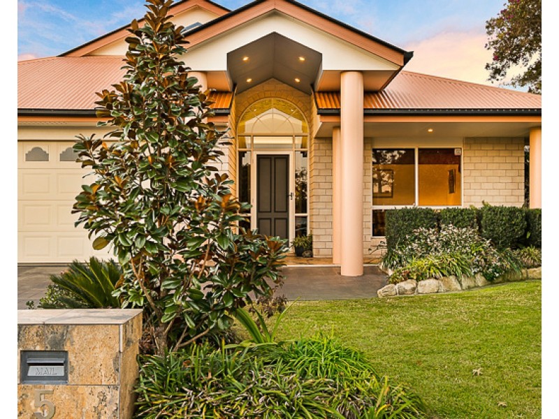 5 Paddington, Middle Ridge QLD 4350