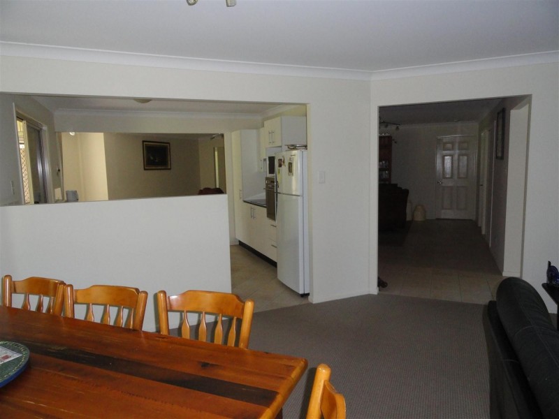 9 Pendoma Drive, Hodgson Vale QLD 4352