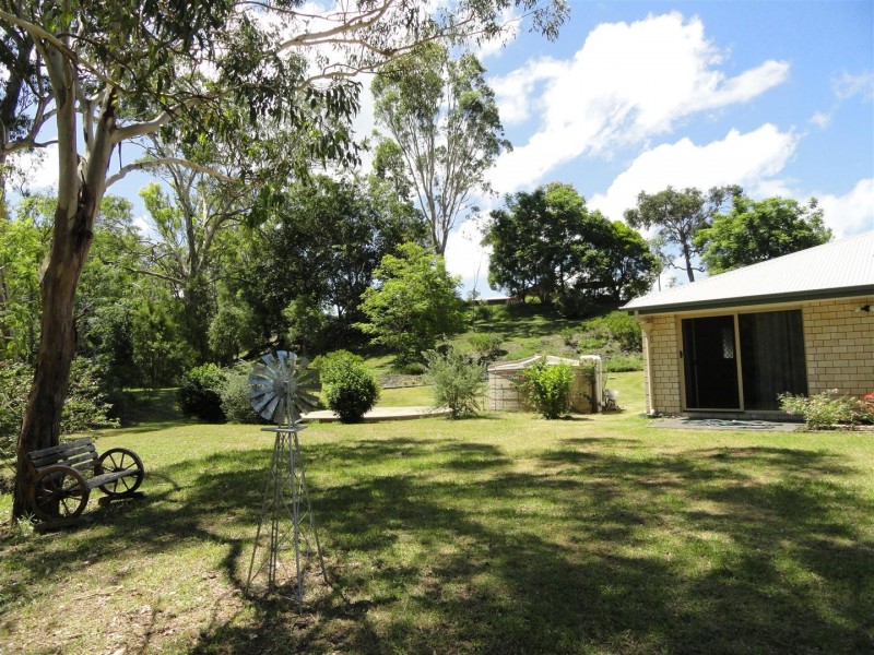9 Pendoma Drive, Hodgson Vale QLD 4352
