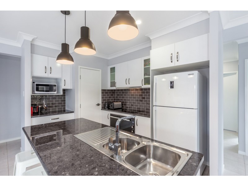 20 McDougall Street, Cranley QLD 4350