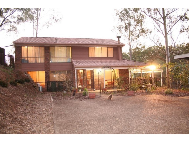 39 Illoura Gr, Karana Downs QLD 4306