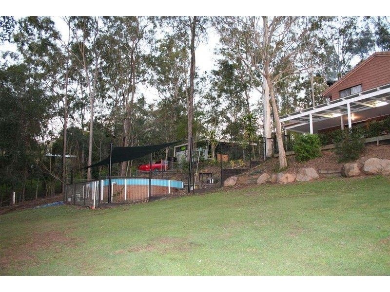 39 Illoura Gr, Karana Downs QLD 4306