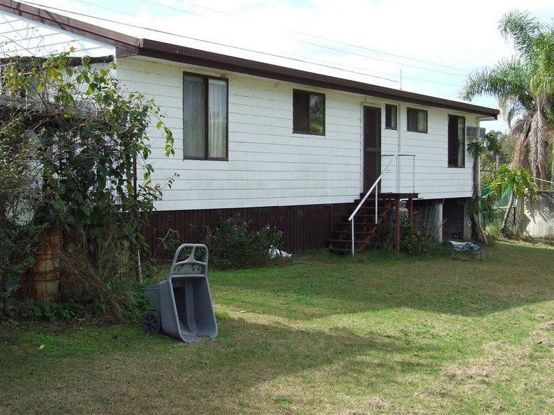 13 Australia II Drive, Kensington Grove QLD 4341