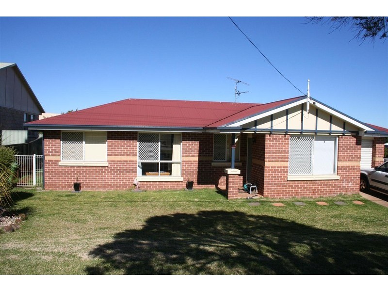 152 Hursley Road, Glenvale QLD 4350