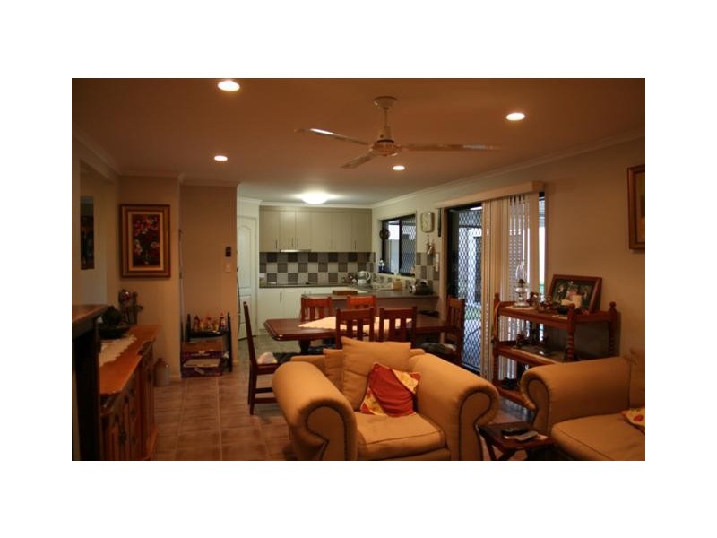 4 Wall Drive, Middle Ridge QLD 4350