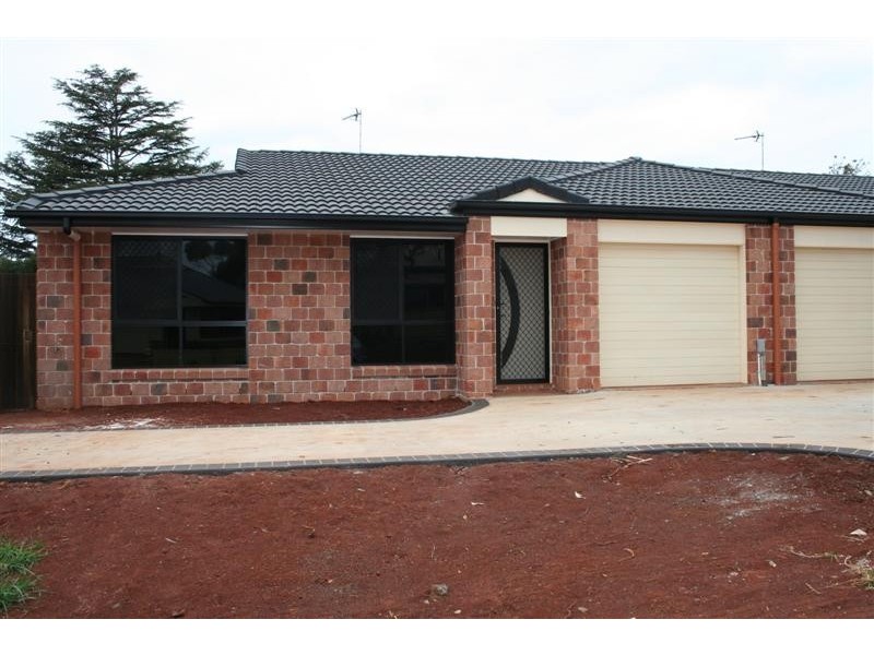 214 Taylor Street, Toowoomba QLD 4350