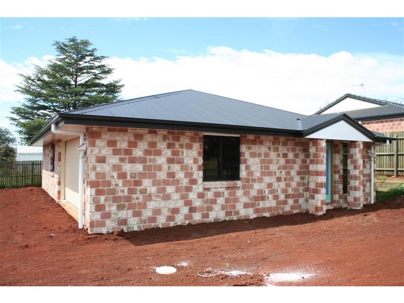 214 Taylor Street, Toowoomba QLD 4350