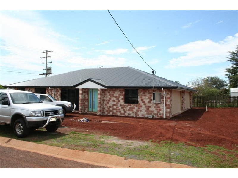 214 Taylor Street, Toowoomba QLD 4350