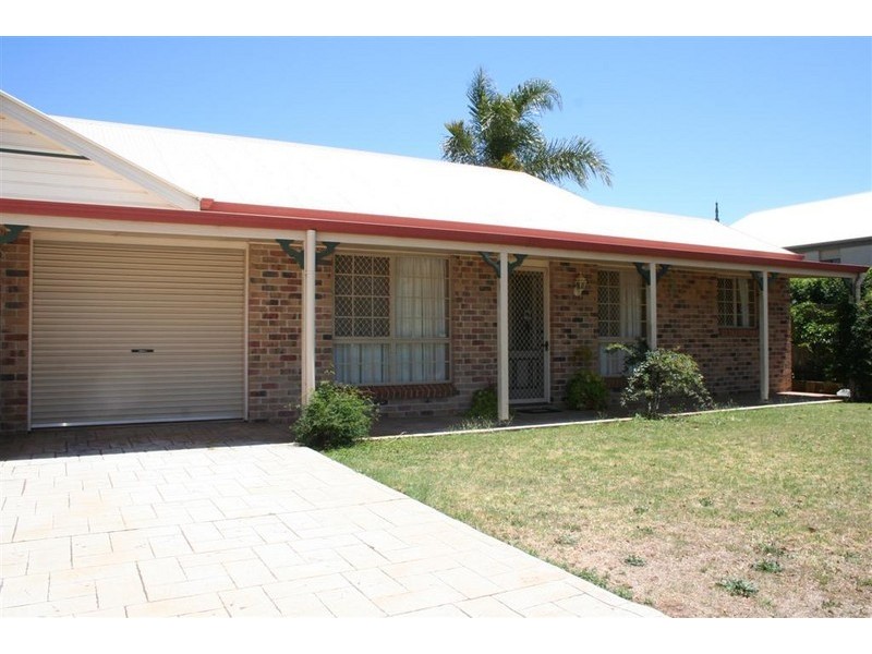 1/1 Gabrielle STreet, Kearneys Spring QLD 4350