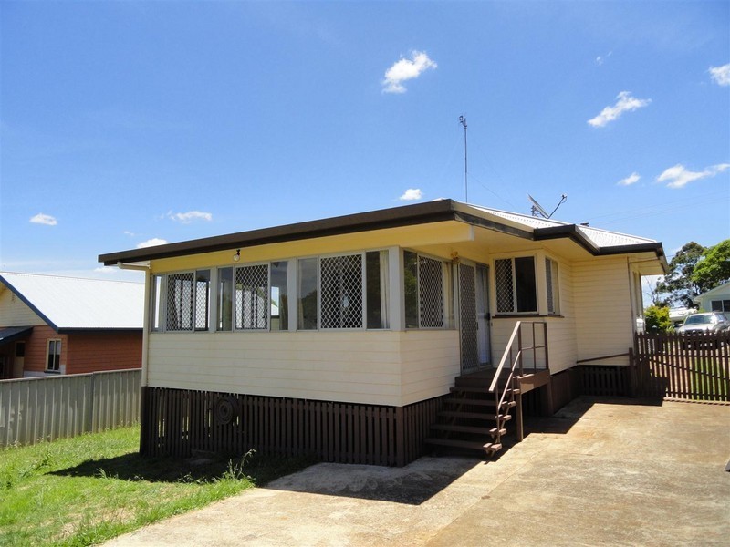 38 Dwyer Street, Harlaxton QLD 4350