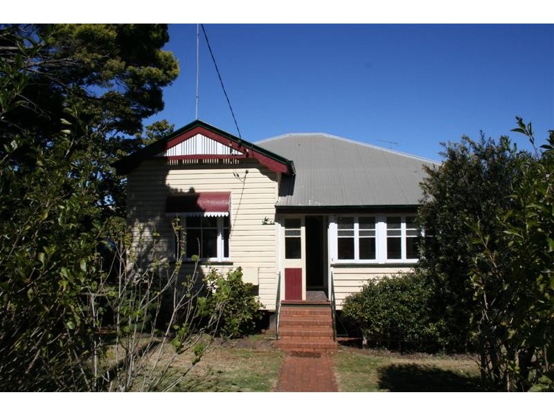 62 James Street, Rangeville QLD 4350