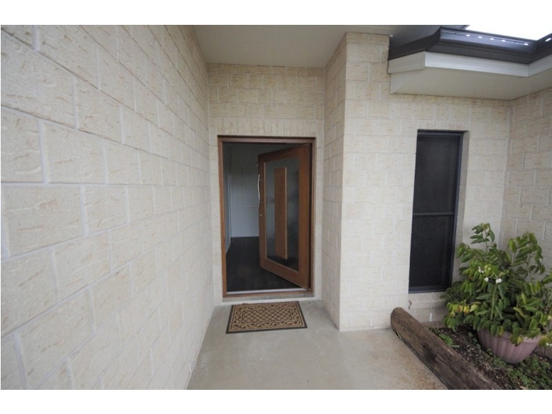 14 Hilltop Drive, Gowrie Junction QLD 4352