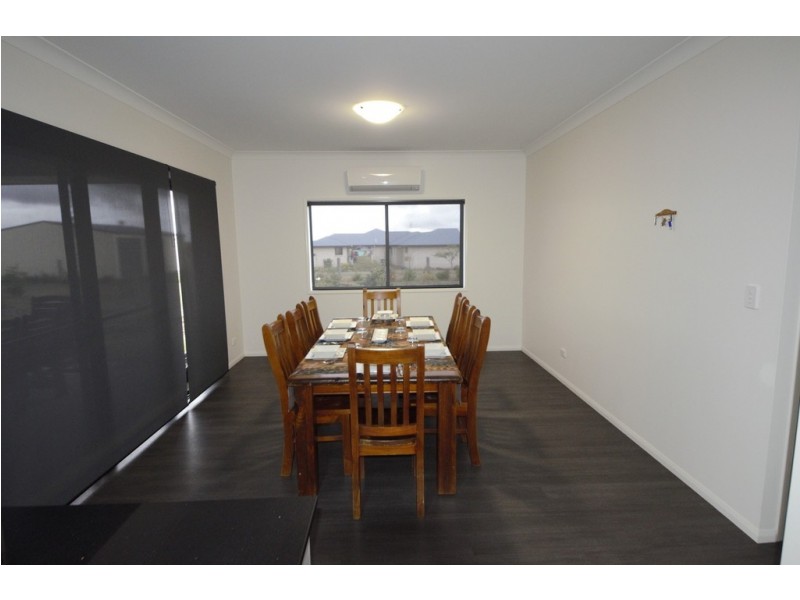 14 Hilltop Drive, Gowrie Junction QLD 4352