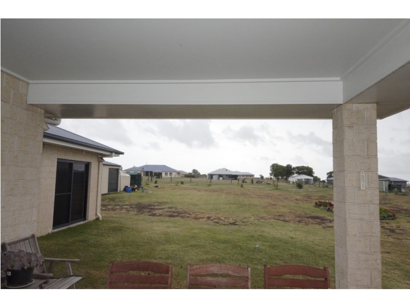 14 Hilltop Drive, Gowrie Junction QLD 4352