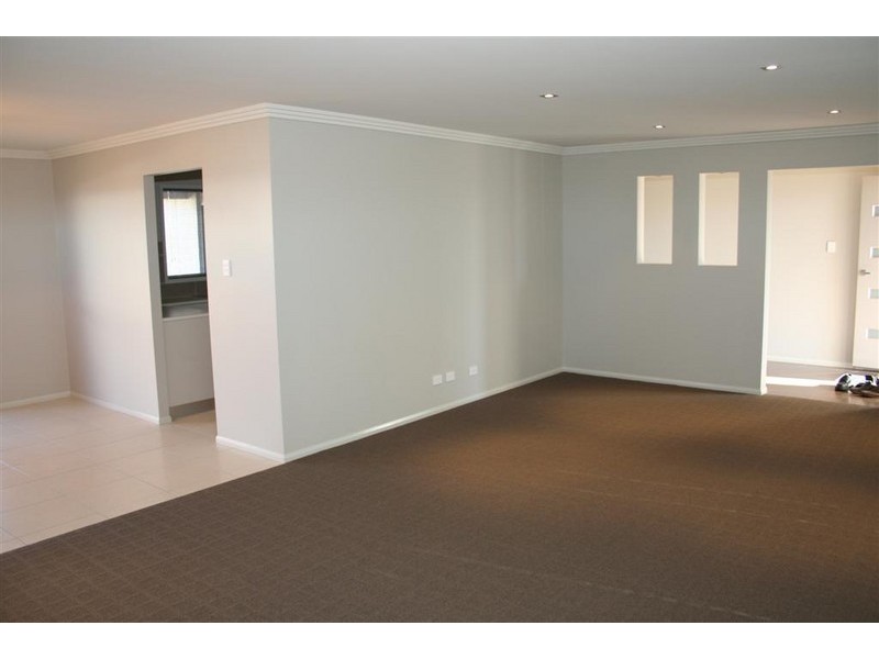 Middle Ridge QLD 4350