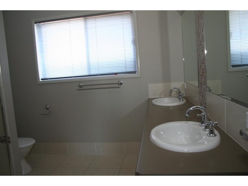 Middle Ridge QLD 4350