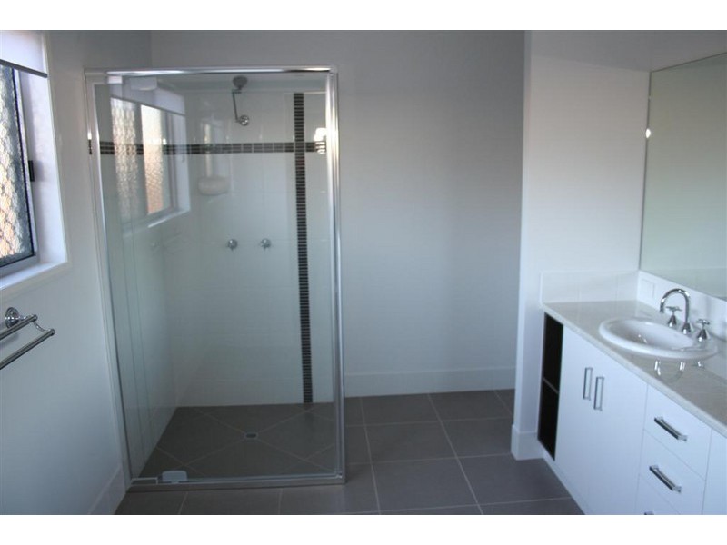 Middle Ridge QLD 4350