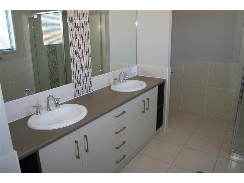 145 Stenner Street, Rangeville QLD 4350