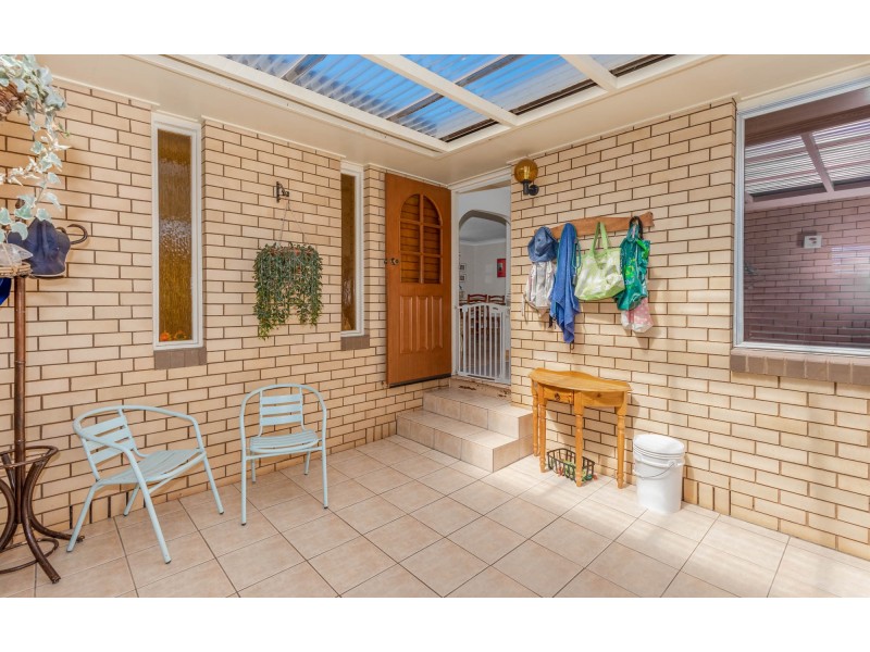 282 West Street, Kearneys Spring QLD 4350