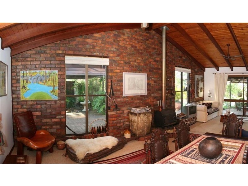 21 Gordon Cresent, Withcott QLD 4352