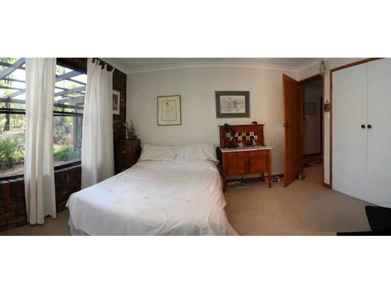 21 Gordon Cresent, Withcott QLD 4352