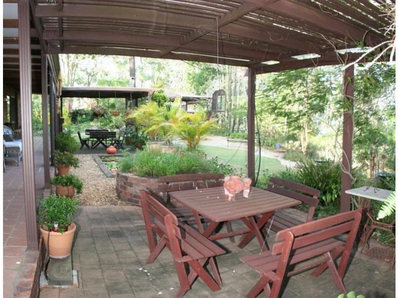 21 Gordon Cresent, Withcott QLD 4352