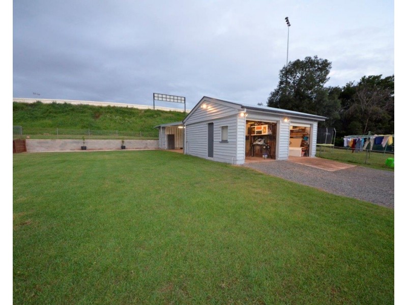 28 Wonga Street,, North Toowoomba QLD 4350