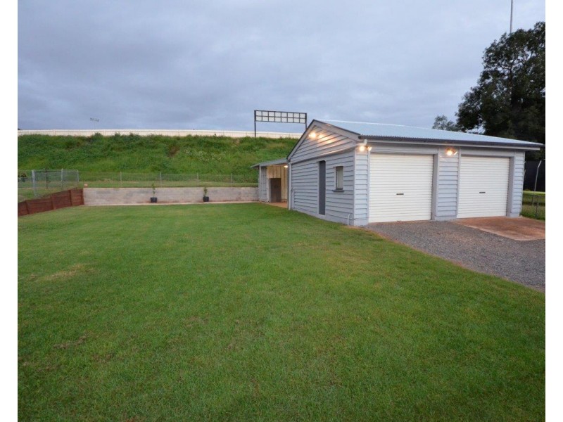 28 Wonga Street,, North Toowoomba QLD 4350